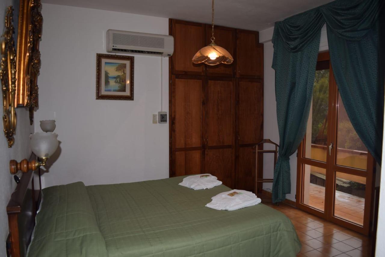 Hotel Garden Nuraminis ภายนอก รูปภาพ