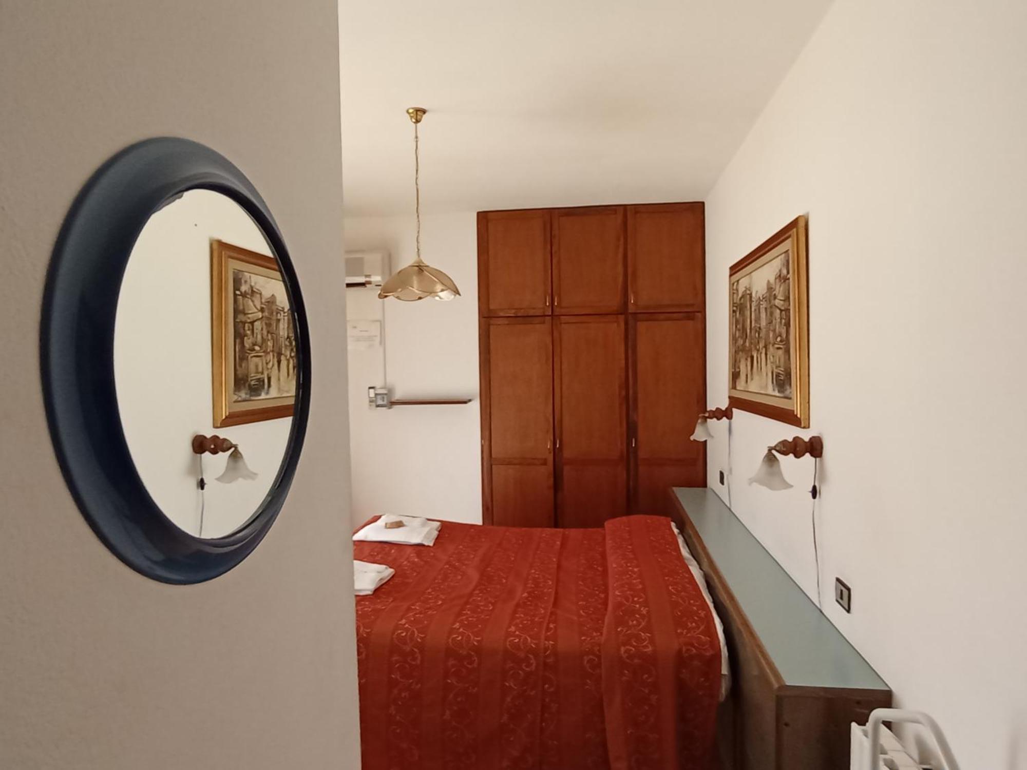 Hotel Garden Nuraminis ภายนอก รูปภาพ