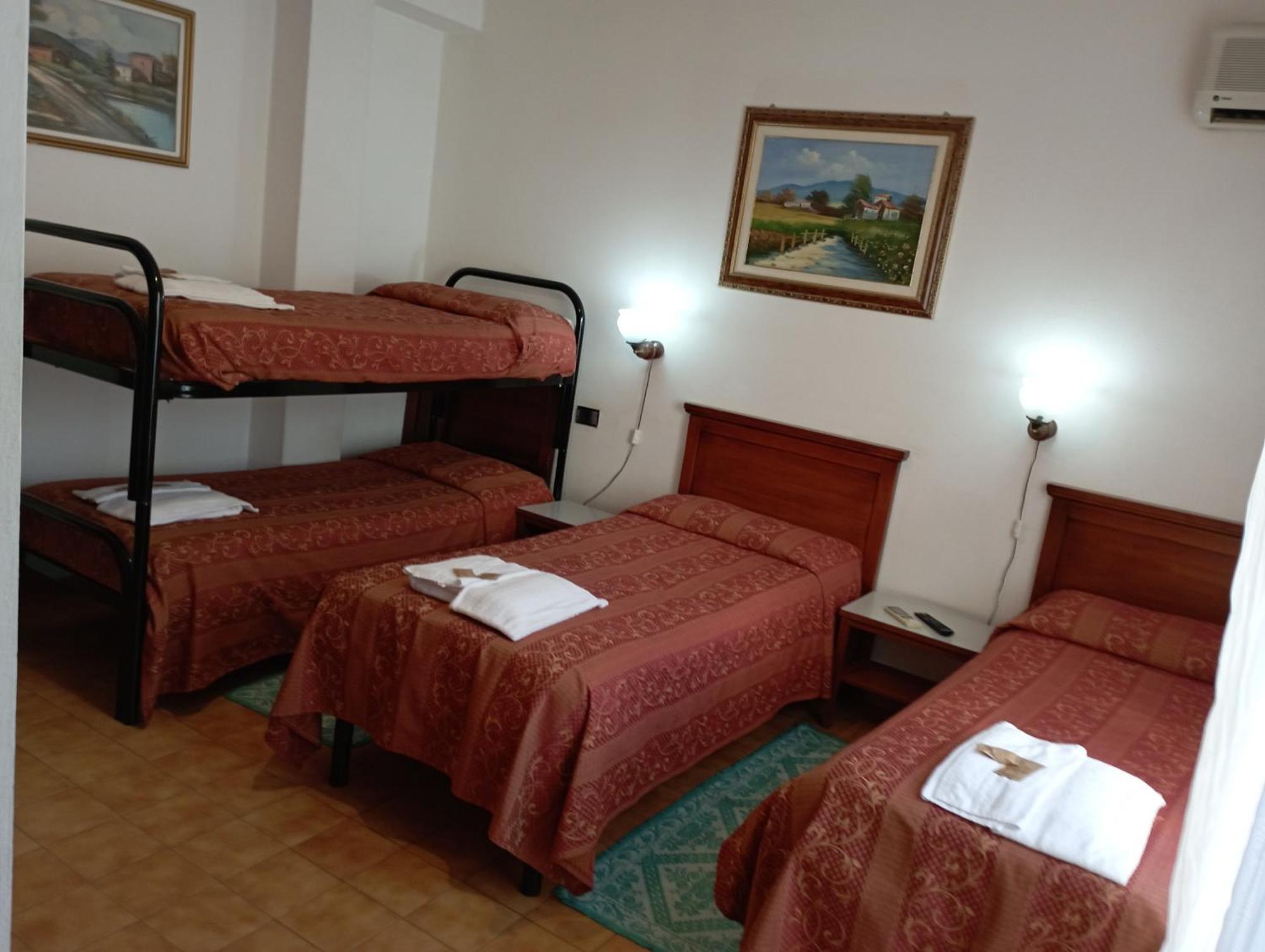 Hotel Garden Nuraminis ภายนอก รูปภาพ