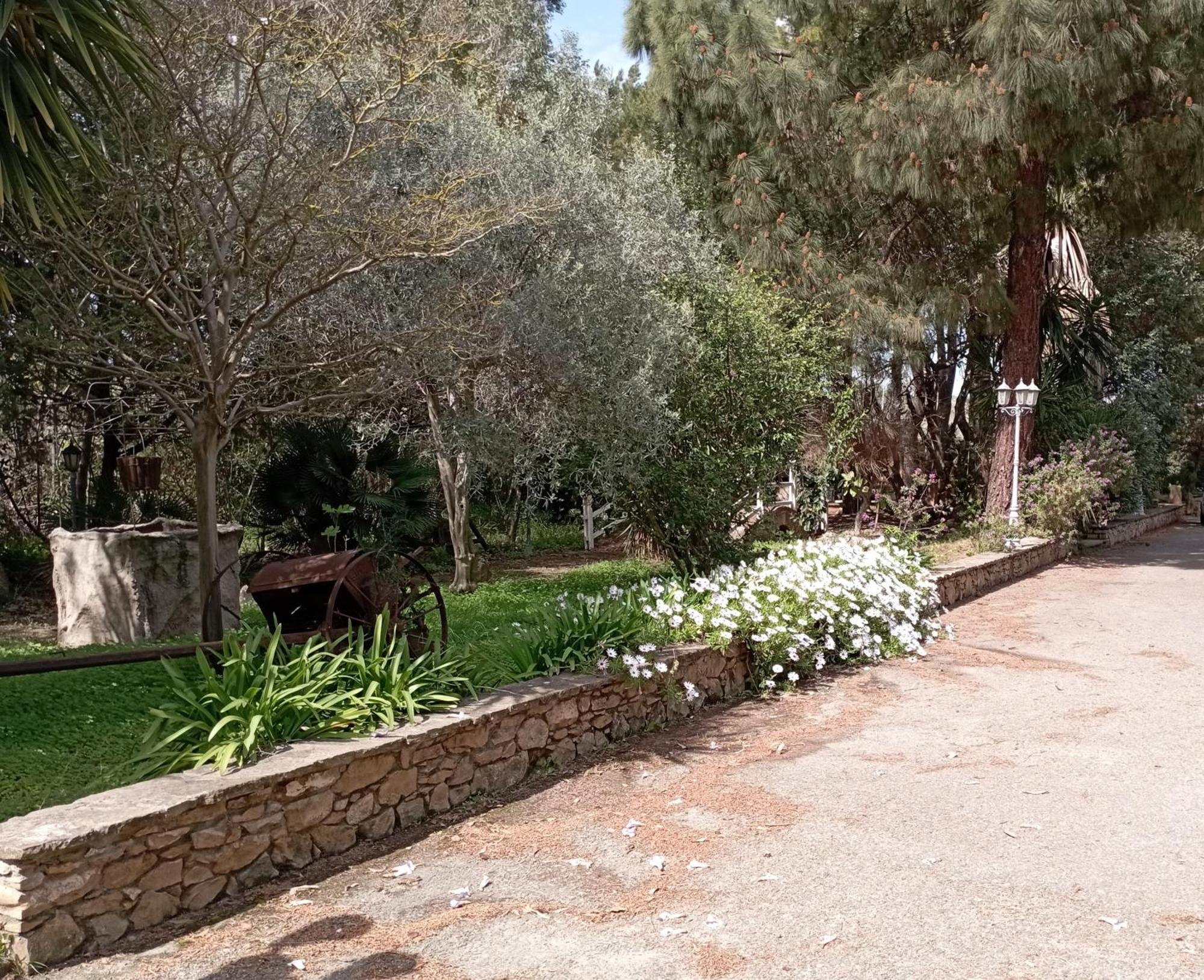 Hotel Garden Nuraminis ภายนอก รูปภาพ